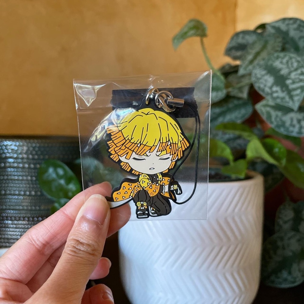 Zenitsu demon slayer keychain